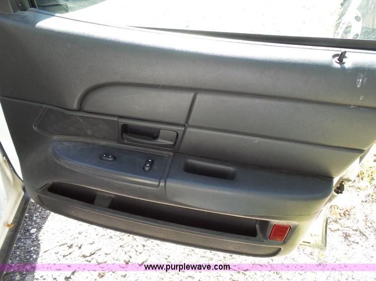 image for item J4933 2006 Ford Crown Victoria Police Interceptor