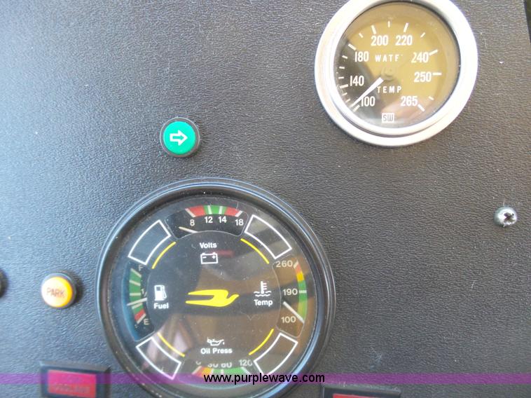 image for item J6118 1992 Blue Bird TC2000 school bus