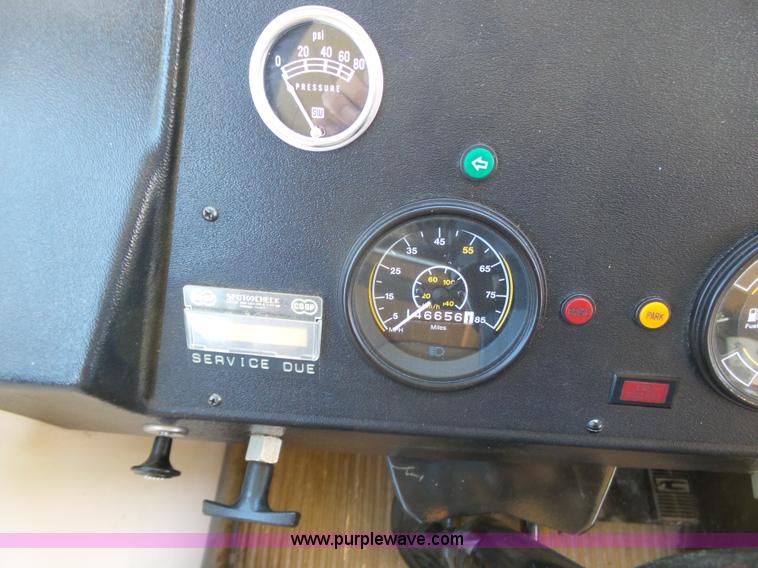 image for item J6118 1992 Blue Bird TC2000 school bus