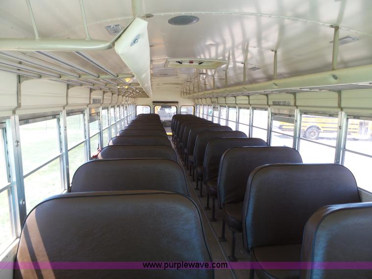 image for item J6118 1992 Blue Bird TC2000 school bus