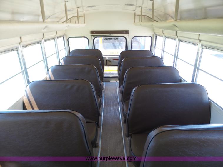 image for item J6118 1992 Blue Bird TC2000 school bus
