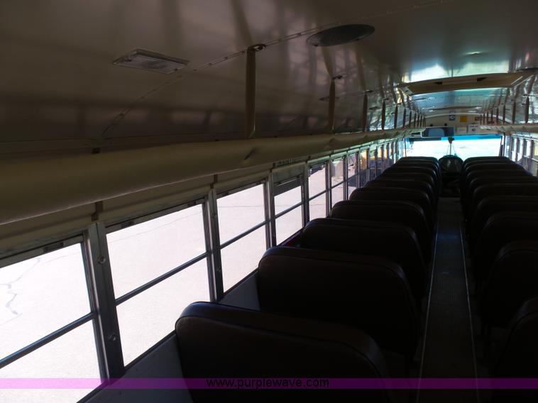 image for item J6118 1992 Blue Bird TC2000 school bus