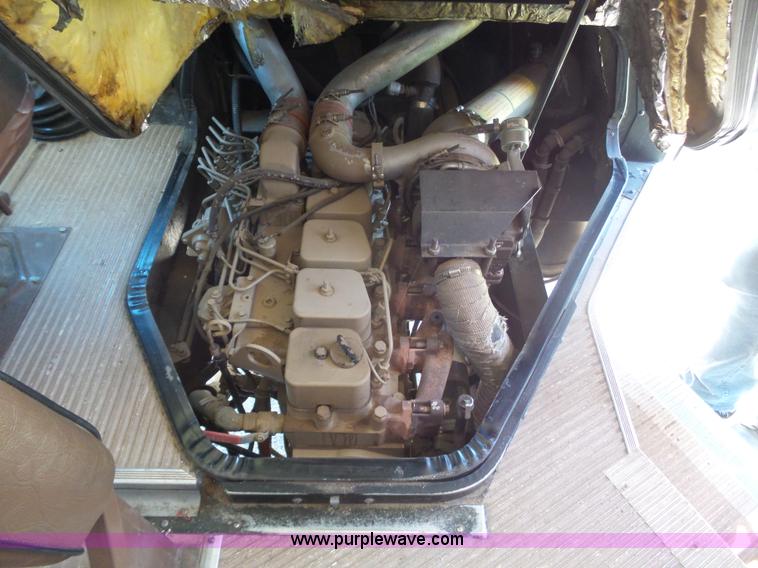 image for item J6118 1992 Blue Bird TC2000 school bus