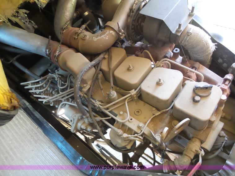 image for item J6118 1992 Blue Bird TC2000 school bus