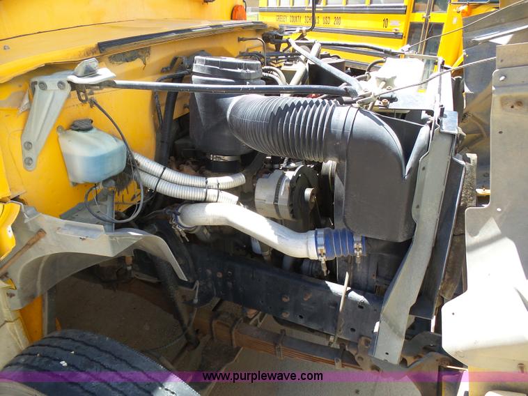 image for item J6120 1996 Ford B800 school bus