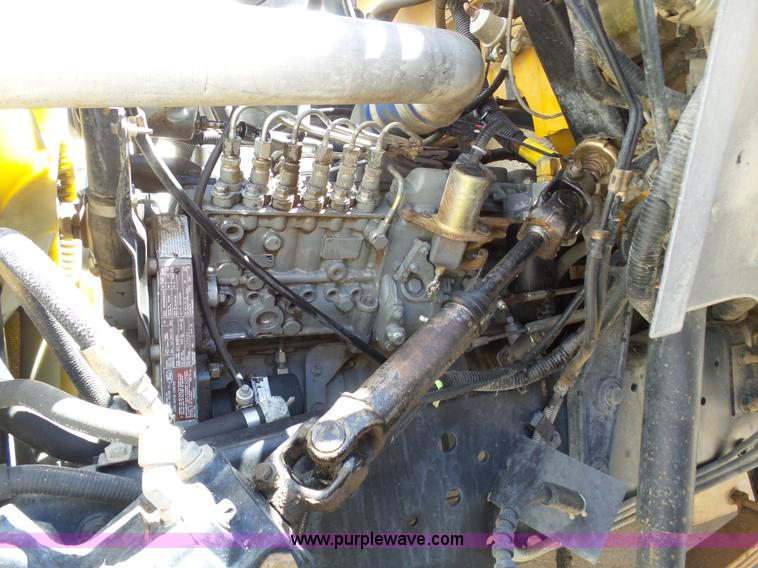 image for item J6120 1996 Ford B800 school bus