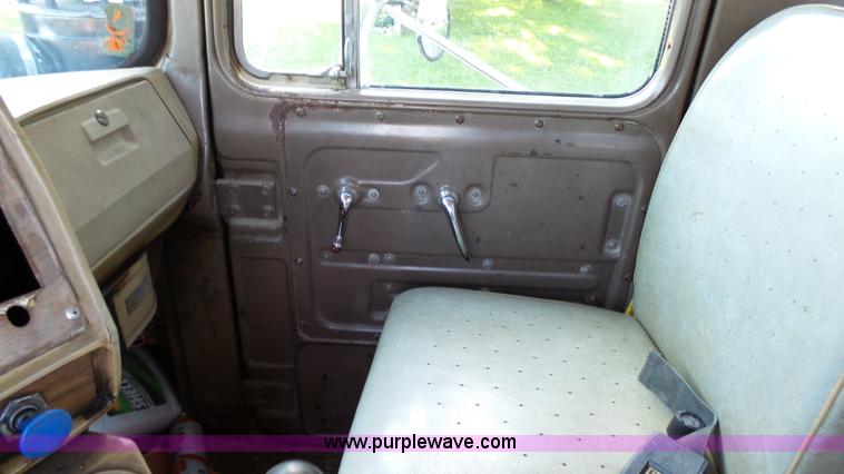 image for item K5498 1981 Mack R686ST semi truck with equipment trailer