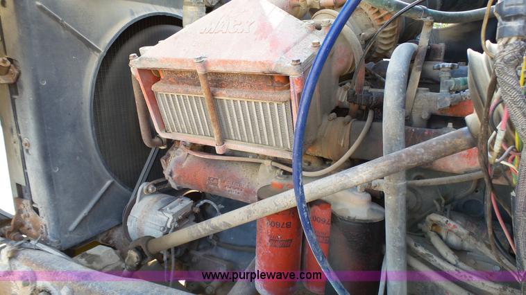 image for item K5498 1981 Mack R686ST semi truck with equipment trailer