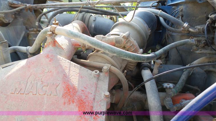 image for item K5498 1981 Mack R686ST semi truck with equipment trailer