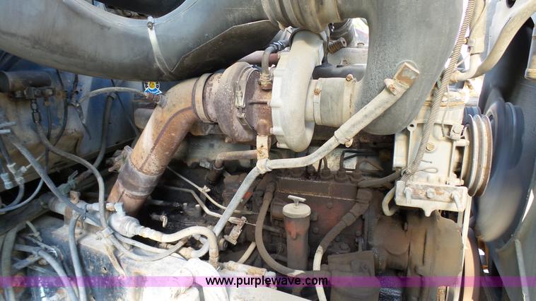 image for item K5498 1981 Mack R686ST semi truck with equipment trailer