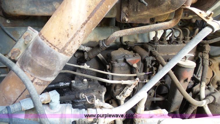 image for item K5498 1981 Mack R686ST semi truck with equipment trailer