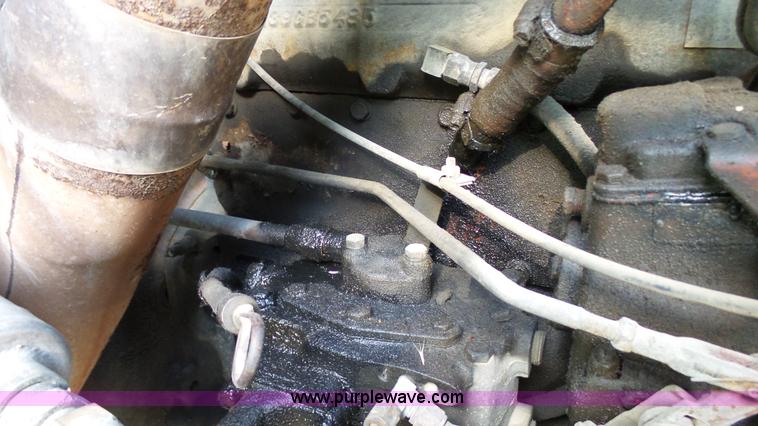 image for item K5498 1981 Mack R686ST semi truck with equipment trailer