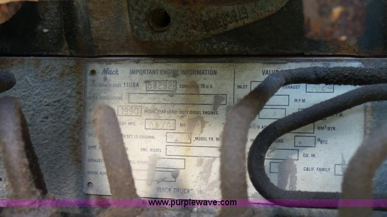 image for item K5498 1981 Mack R686ST semi truck with equipment trailer