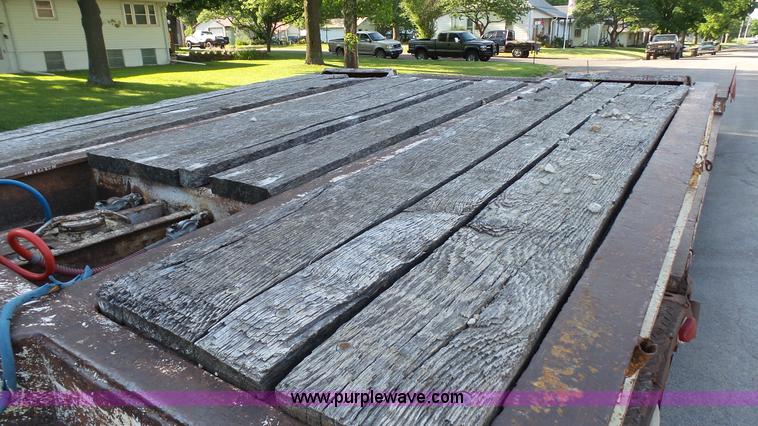 image for item K5498 1981 Mack R686ST semi truck with equipment trailer