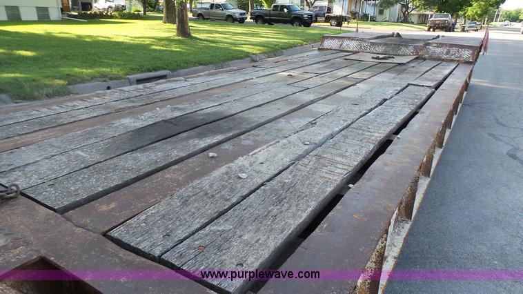 image for item K5498 1981 Mack R686ST semi truck with equipment trailer