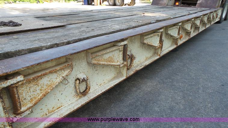 image for item K5498 1981 Mack R686ST semi truck with equipment trailer