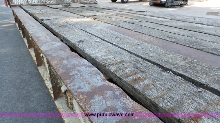 image for item K5498 1981 Mack R686ST semi truck with equipment trailer