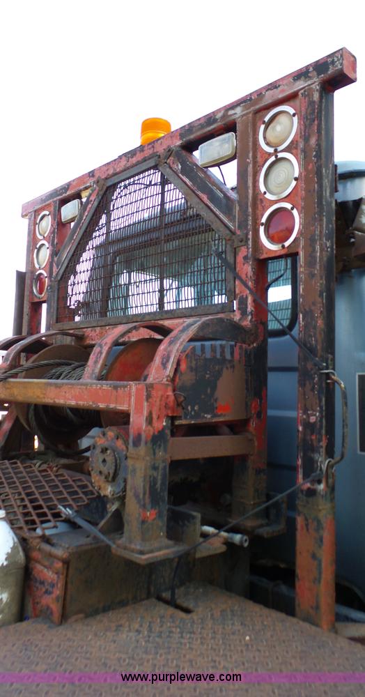 image for item K5498 1981 Mack R686ST semi truck with equipment trailer