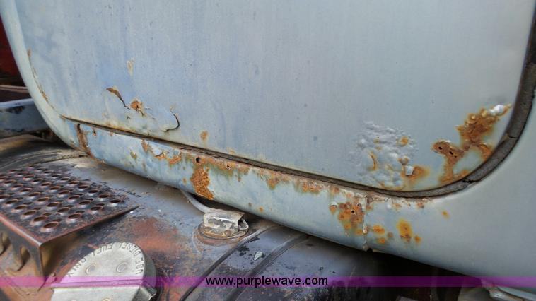 image for item K5498 1981 Mack R686ST semi truck with equipment trailer