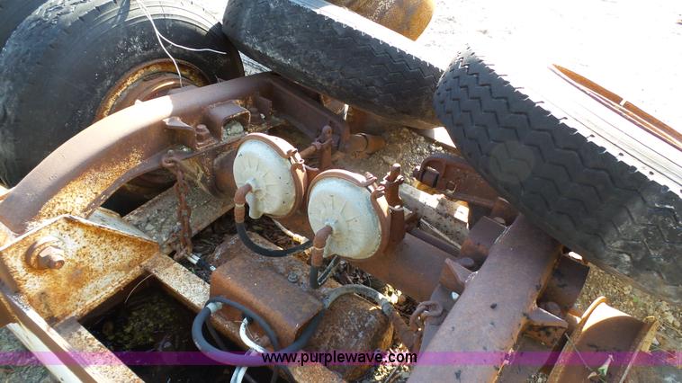 image for item K5498 1981 Mack R686ST semi truck with equipment trailer