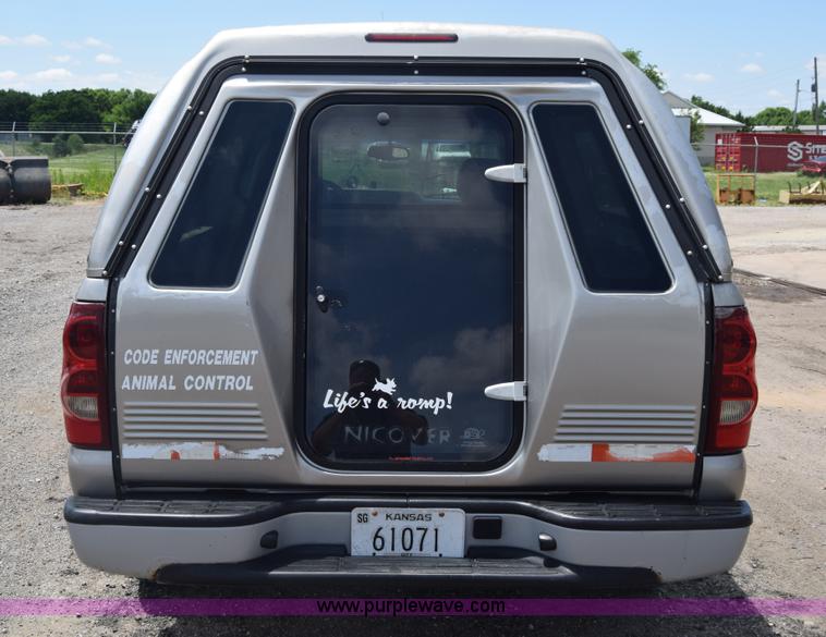 image for item K6504 2003 Chevrolet Silverado 1500 Ext. Cab pickup truck