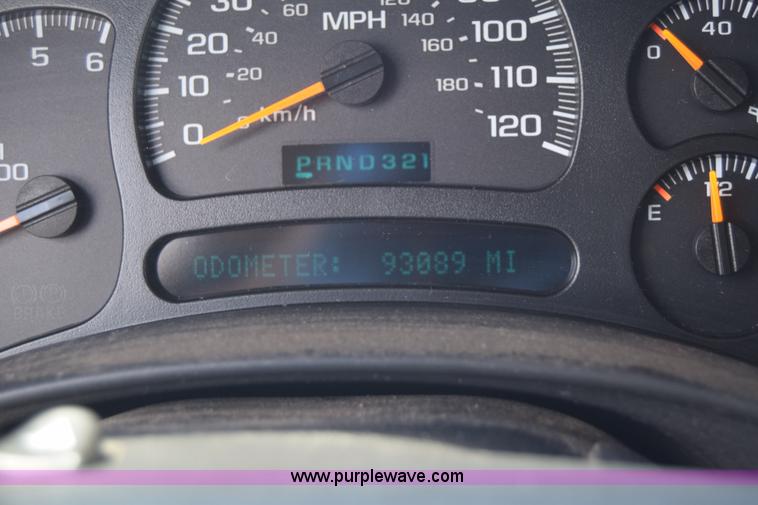 image for item K6504 2003 Chevrolet Silverado 1500 Ext. Cab pickup truck