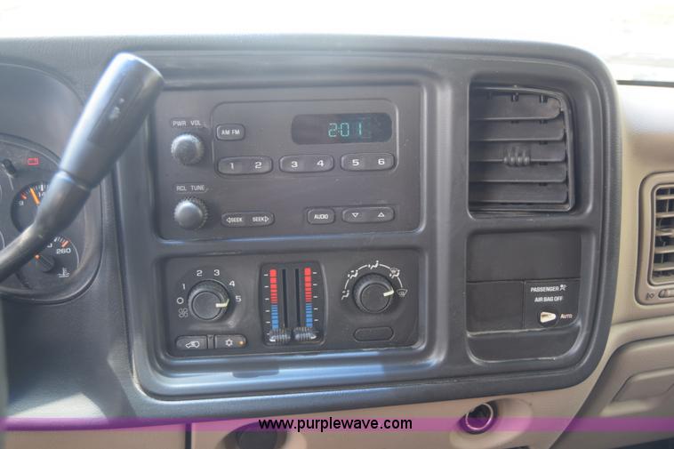 image for item K6504 2003 Chevrolet Silverado 1500 Ext. Cab pickup truck