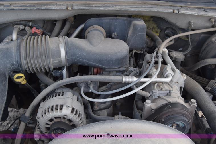 image for item K6504 2003 Chevrolet Silverado 1500 Ext. Cab pickup truck