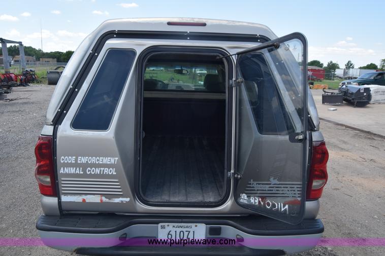 image for item K6504 2003 Chevrolet Silverado 1500 Ext. Cab pickup truck