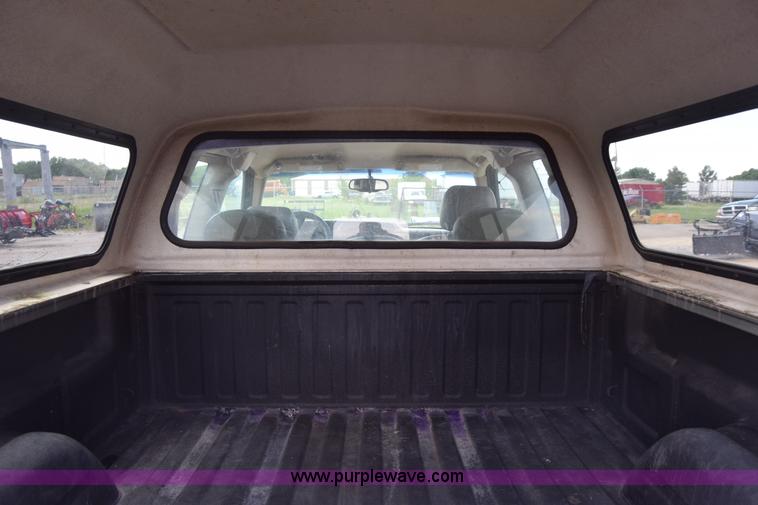 image for item K6504 2003 Chevrolet Silverado 1500 Ext. Cab pickup truck