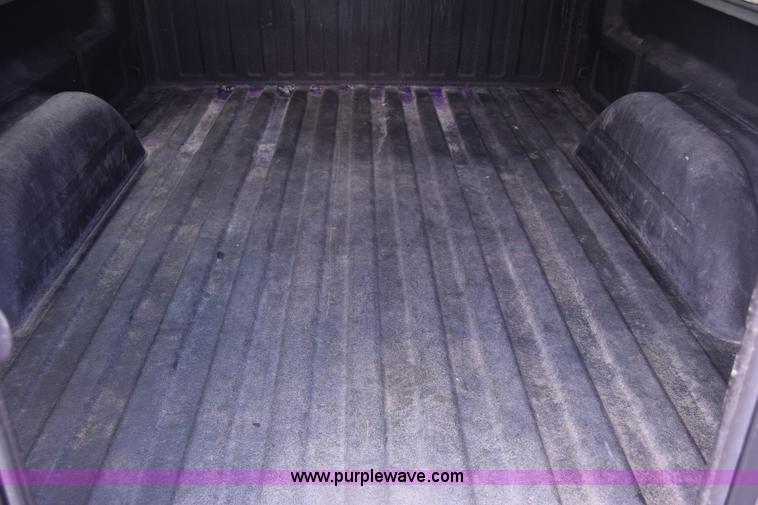 image for item K6504 2003 Chevrolet Silverado 1500 Ext. Cab pickup truck