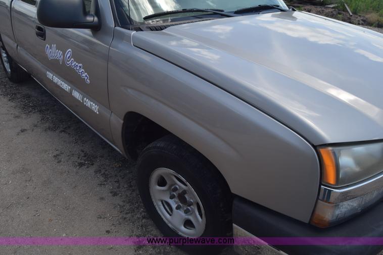 image for item K6504 2003 Chevrolet Silverado 1500 Ext. Cab pickup truck