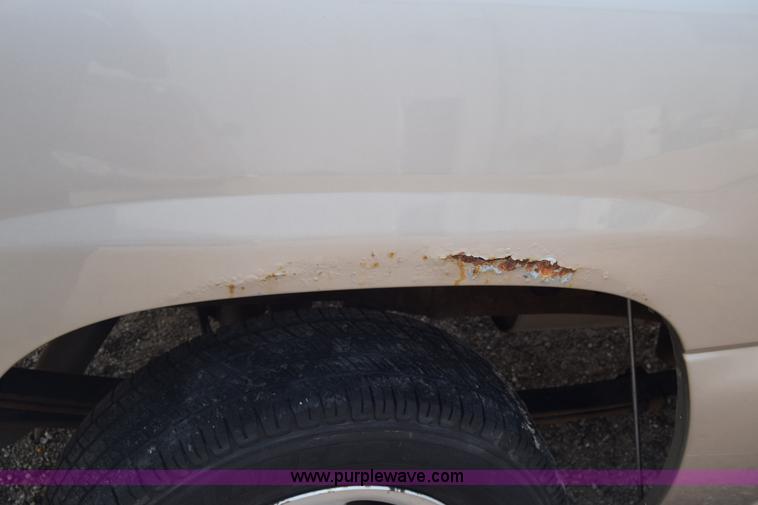 image for item K6504 2003 Chevrolet Silverado 1500 Ext. Cab pickup truck