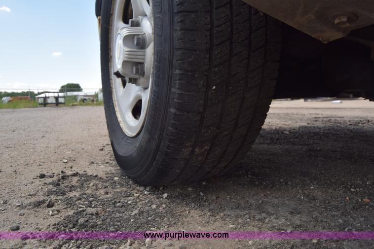 image for item K6504 2003 Chevrolet Silverado 1500 Ext. Cab pickup truck