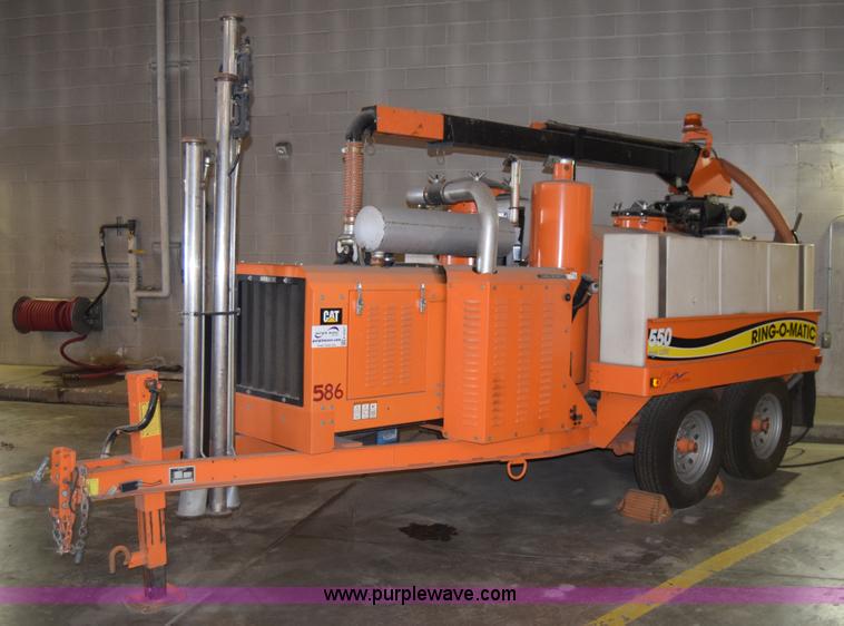 image for item K6507 2007 Ring-o-matic 550 High CFM vacuum excavator trailer