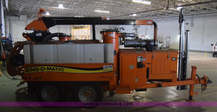 image for item K6507 2007 Ring-o-matic 550 High CFM vacuum excavator trailer