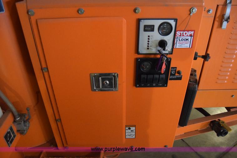 image for item K6507 2007 Ring-o-matic 550 High CFM vacuum excavator trailer