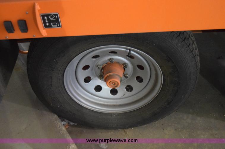 image for item K6507 2007 Ring-o-matic 550 High CFM vacuum excavator trailer