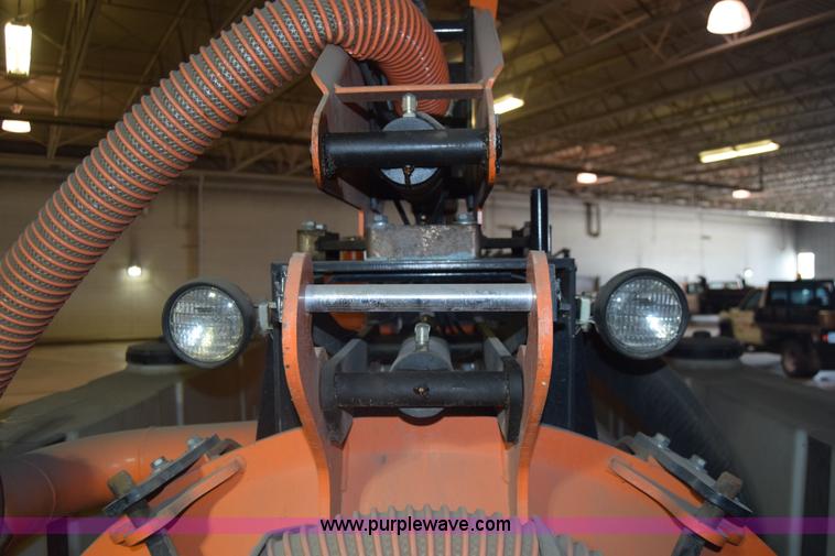 image for item K6507 2007 Ring-o-matic 550 High CFM vacuum excavator trailer