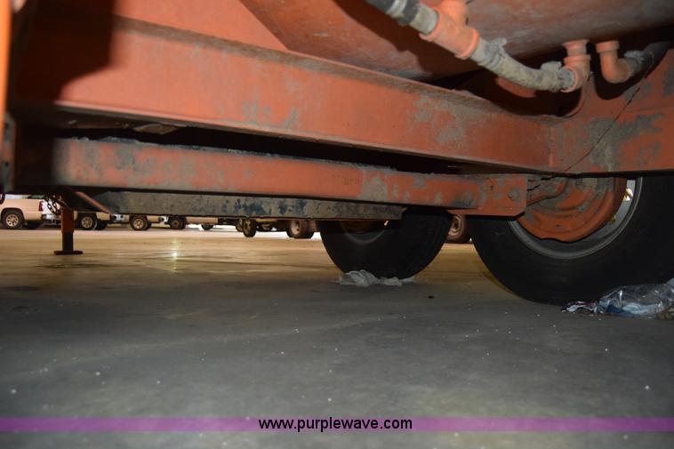 image for item K6507 2007 Ring-o-matic 550 High CFM vacuum excavator trailer