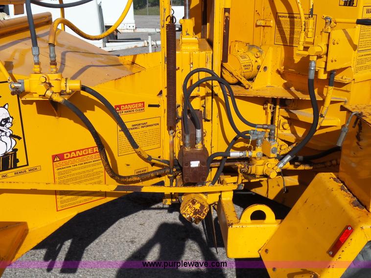 image for item K6510 1993 Brush Bandit 250 chipper