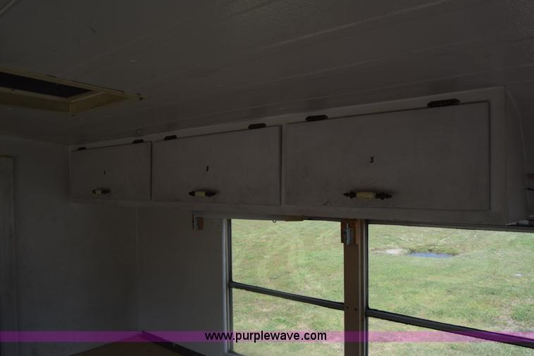 image for item K6523 1976 International Loadstar 1600 bus