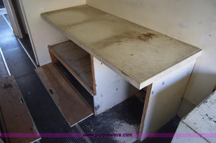 image for item K6523 1976 International Loadstar 1600 bus
