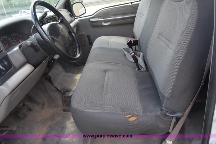 image for item K6525 2000 Ford F250 Super Duty XL utility truck