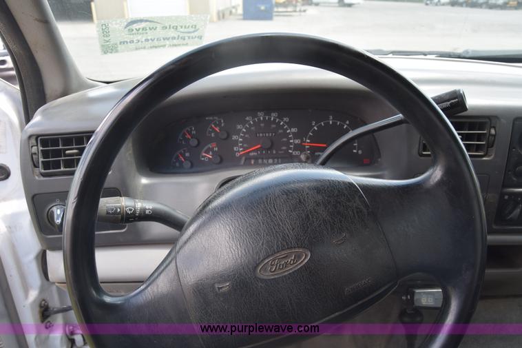 image for item K6525 2000 Ford F250 Super Duty XL utility truck