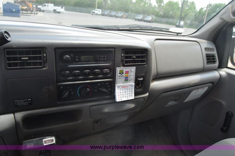 image for item K6525 2000 Ford F250 Super Duty XL utility truck