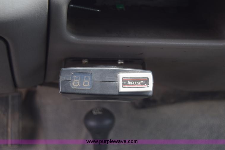 image for item K6525 2000 Ford F250 Super Duty XL utility truck