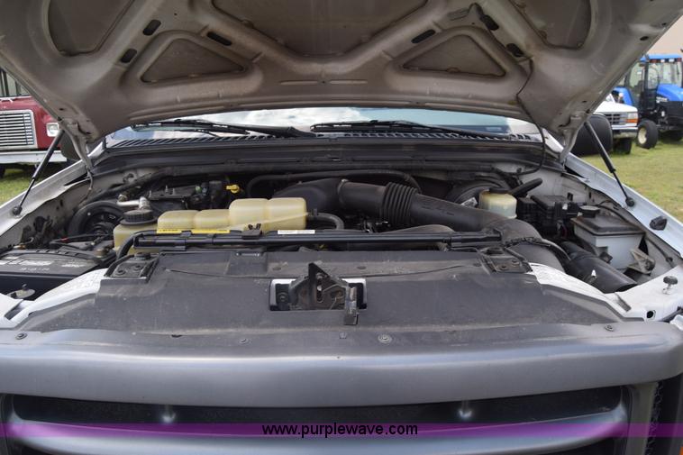 image for item K6525 2000 Ford F250 Super Duty XL utility truck