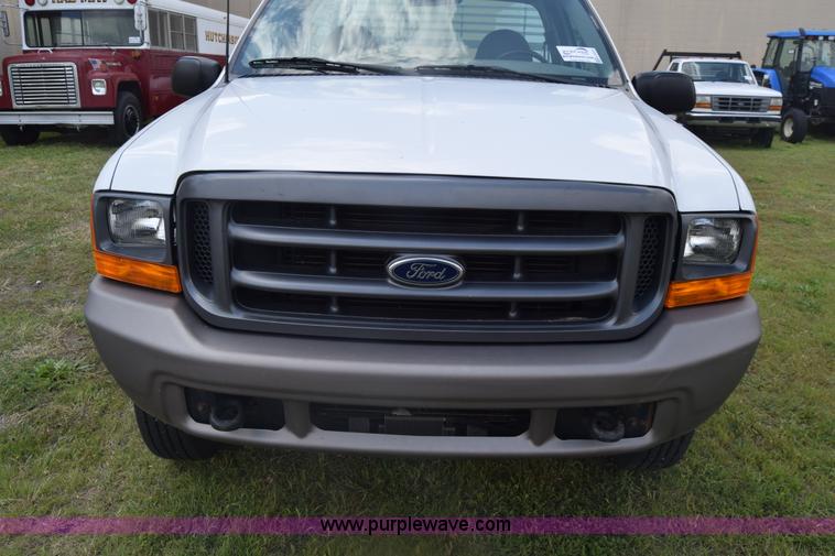 image for item K6525 2000 Ford F250 Super Duty XL utility truck