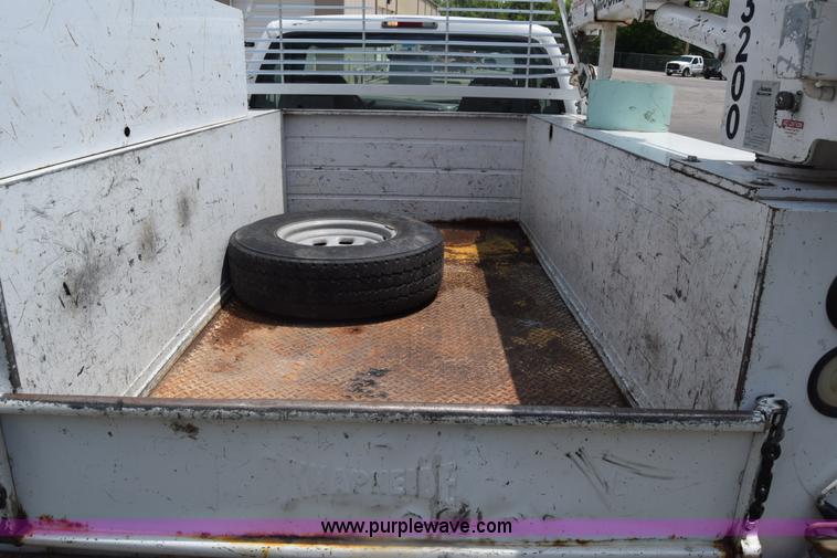 image for item K6525 2000 Ford F250 Super Duty XL utility truck